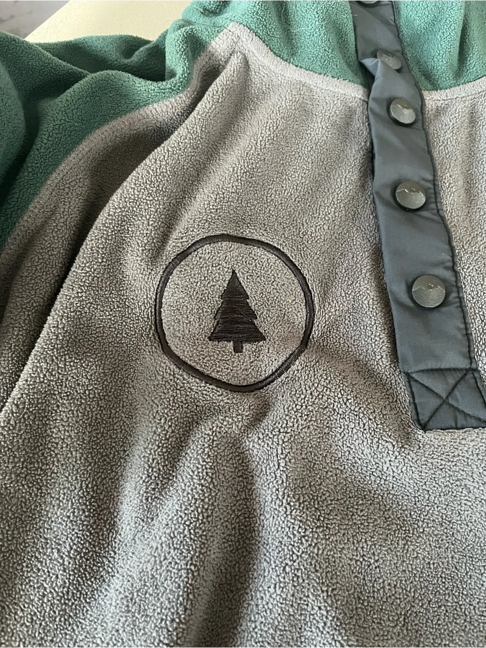 KAVU Teannaway Snap Fleece Pullover Men's M Black Hills Spruce Tree